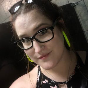 Meet your Posher, Melanie